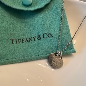 Vintage Tiffany Necklace 
Double mini heart pendant with pouch $85 Firm
